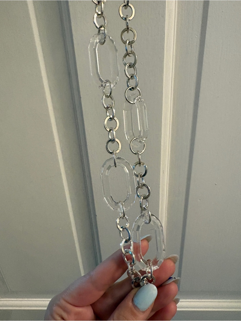 🍷 Silver Chain Necklace with Clear Geometric Links